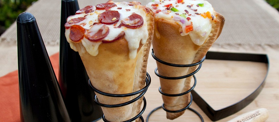 Eine leckere Erfindung: Pizza Kegel Macher